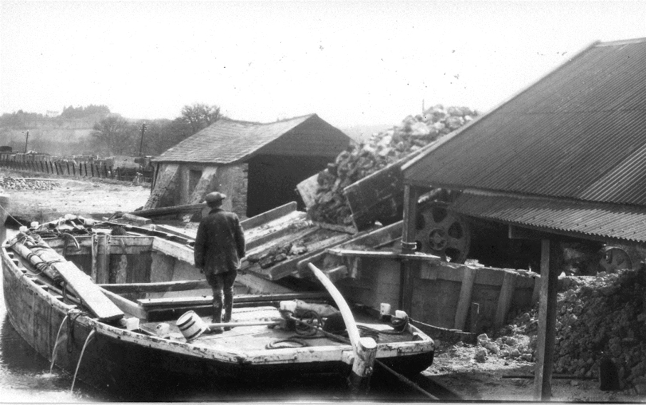 Teignbridge Cellars/Sidings (WBB). Early 1930's