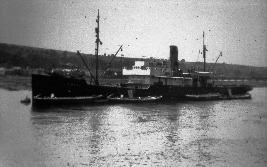 Ball clay being loaded at Teignmouth